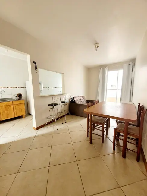Foto 2 de Apartamento com 2 quartos para alugar, 82m2 em Nossa Senhora de Fátima, Santa Maria - RS
