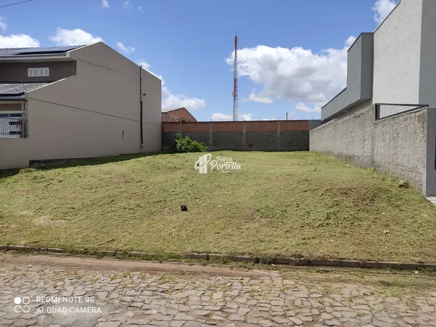 Foto 1 de Terreno / Lote à venda, 336m2 em Camobi, Santa Maria - RS