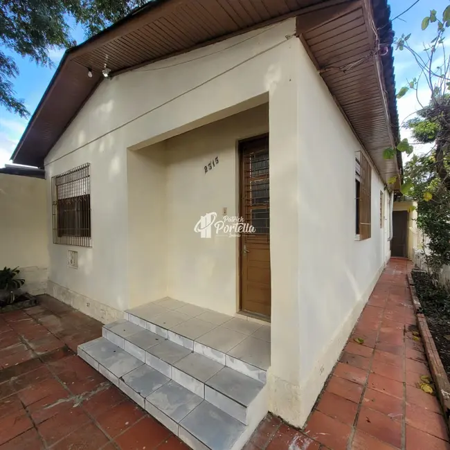 Foto 1 de Casa com 2 quartos à venda, 90m2 em Centro, Santa Maria - RS