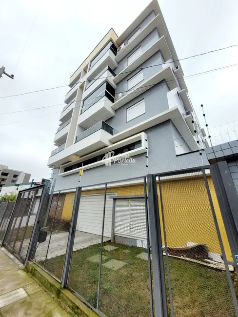 Foto 2 de Apartamento com 3 quartos à venda, 118m2 em Presidente João Goulart, Santa Maria - RS