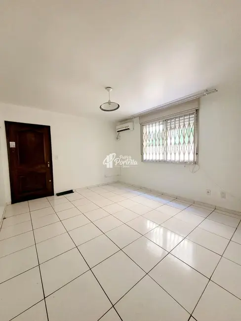 Foto 2 de Apartamento com 3 quartos à venda, 95m2 em Centro, Santa Maria - RS