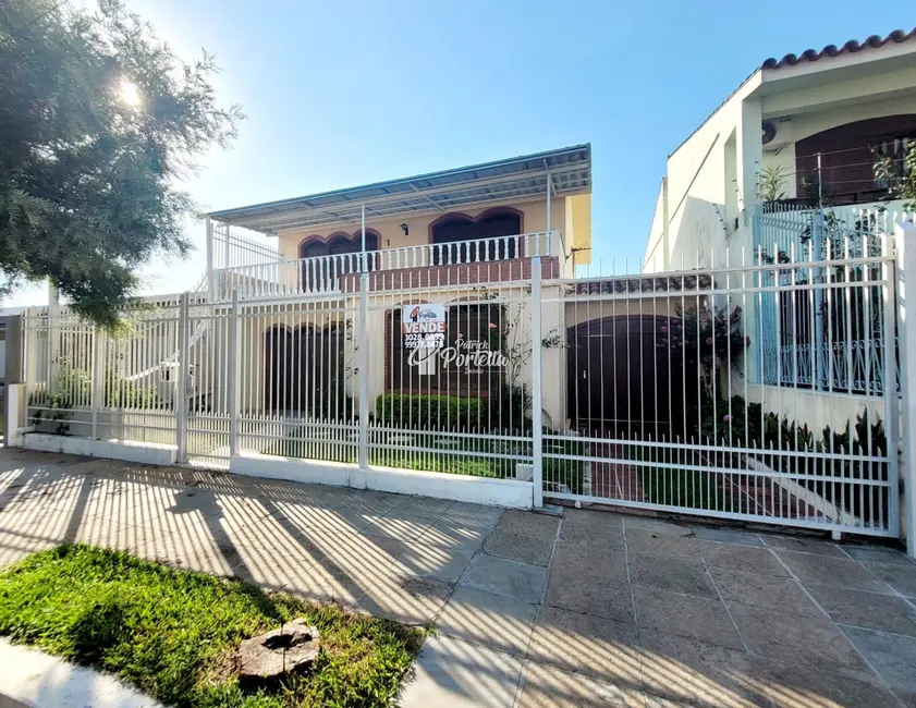 Foto 1 de Casa com 3 quartos à venda, 190m2 em Duque de Caxias, Santa Maria - RS