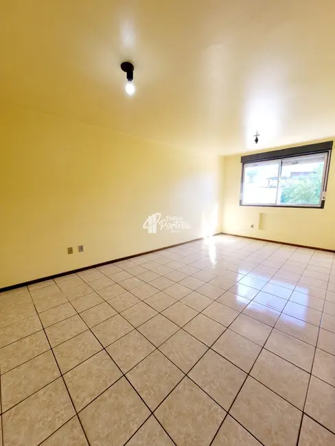 Foto 2 de Apartamento com 2 quartos para alugar, 70m2 em Centro, Santa Maria - RS