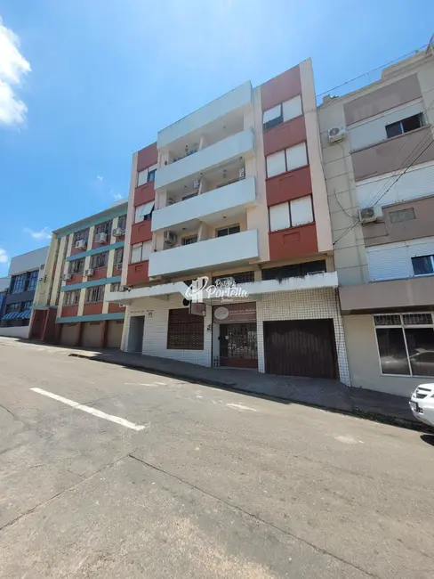 Foto 2 de Apartamento com 2 quartos para alugar, 72m2 em Nossa Senhora de Fátima, Santa Maria - RS