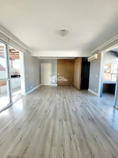 Foto 4 de Cobertura com 2 quartos à venda, 126m2 em Centro, Santa Maria - RS