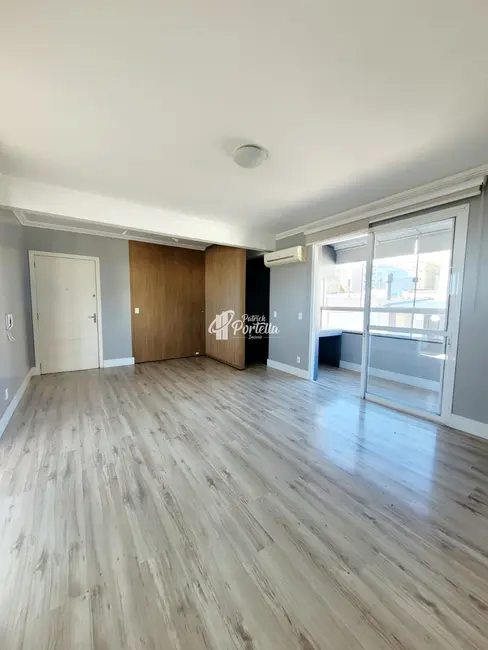 Foto 3 de Cobertura com 2 quartos à venda, 126m2 em Centro, Santa Maria - RS