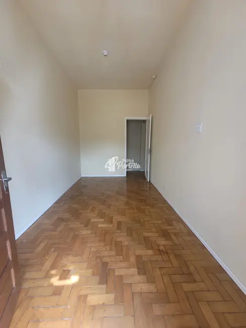 Foto 3 de Apartamento com 3 quartos para alugar, 89m2 em Itararé, Santa Maria - RS