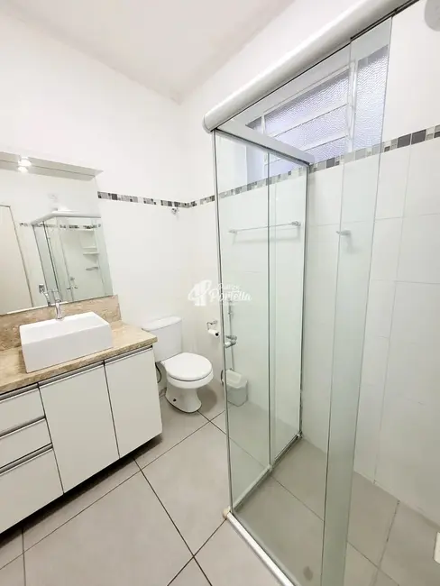 Apartamento com 2 quartos para alugar, 72m2 em Centro, Santa Maria - RS - imagem 8 Foto 8 de Apartamento com 2 quartos para alugar, 72m2 em Centro, Santa Maria - RS