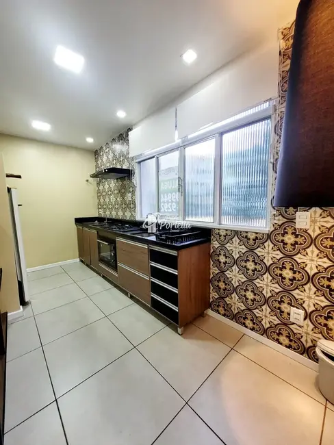Apartamento com 2 quartos para alugar, 72m2 em Centro, Santa Maria - RS - imagem 4 Foto 4 de Apartamento com 2 quartos para alugar, 72m2 em Centro, Santa Maria - RS