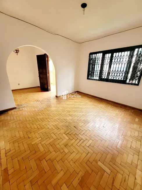 Foto 7 de Casa com 4 quartos para alugar, 225m2 em Nossa Senhora de Fátima, Santa Maria - RS