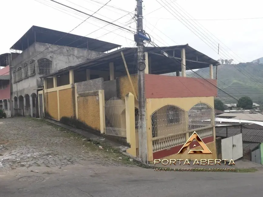 Foto 2 de Casa com 2 quartos à venda, 182m2 em Cachoeira do Vale, Timoteo - MG