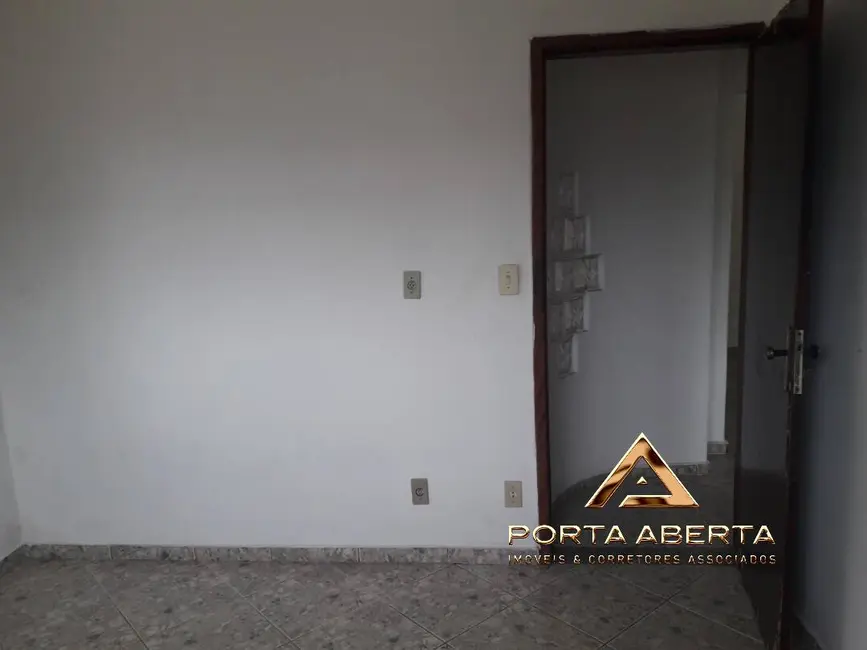 Casa com 2 quartos à venda, 182m2 em Cachoeira do Vale, Timoteo - MG - imagem 8 Foto 8 de Casa com 2 quartos à venda, 182m2 em Cachoeira do Vale, Timoteo - MG