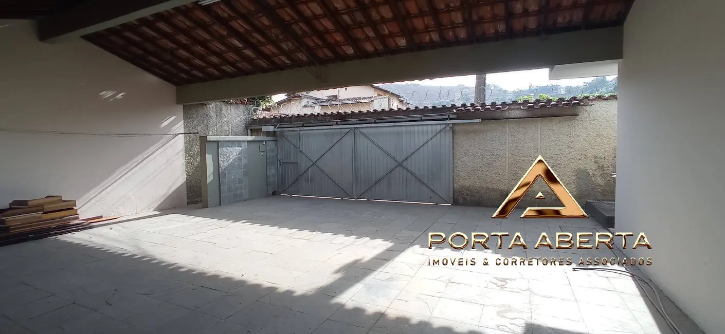 Casa com 6 quartos à venda, 294m2 em Santa Helena, Coronel Fabriciano - MG - imagem 6 Foto 6 de Casa com 6 quartos à venda, 294m2 em Santa Helena, Coronel Fabriciano - MG