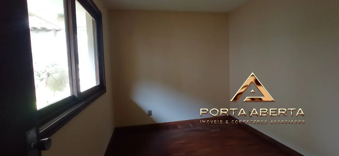 Casa com 6 quartos à venda, 294m2 em Santa Helena, Coronel Fabriciano - MG - imagem 7 Foto 7 de Casa com 6 quartos à venda, 294m2 em Santa Helena, Coronel Fabriciano - MG