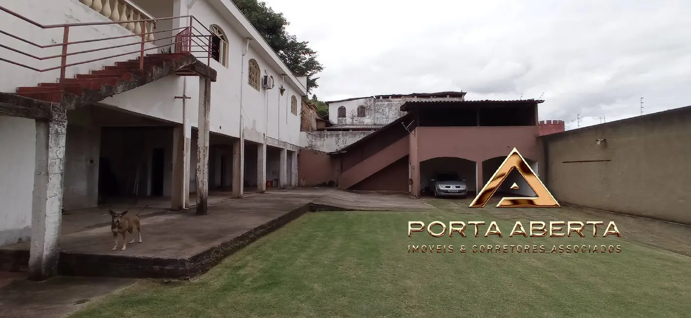 Casa com 5 quartos à venda, 530m2 em Todos os Santos, Coronel Fabriciano - MG - imagem 4 Foto 4 de Casa com 5 quartos à venda, 530m2 em Todos os Santos, Coronel Fabriciano - MG