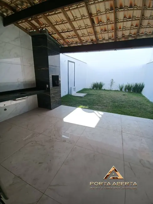 Foto 2 de Casa com 3 quartos à venda, 145m2 em Veneza, Ipatinga - MG