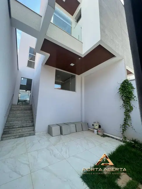 Foto 2 de Casa com 3 quartos à venda, 86m2 em Ideal, Ipatinga - MG