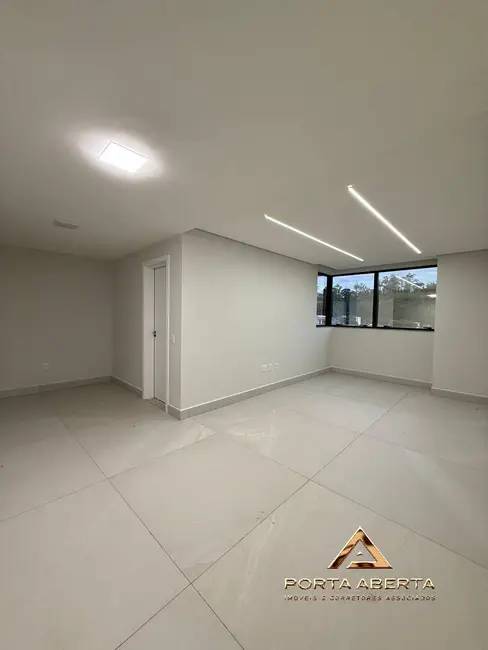 Foto 9 de Apartamento com 4 quartos à venda, 212m2 em Bom Retiro, Ipatinga - MG