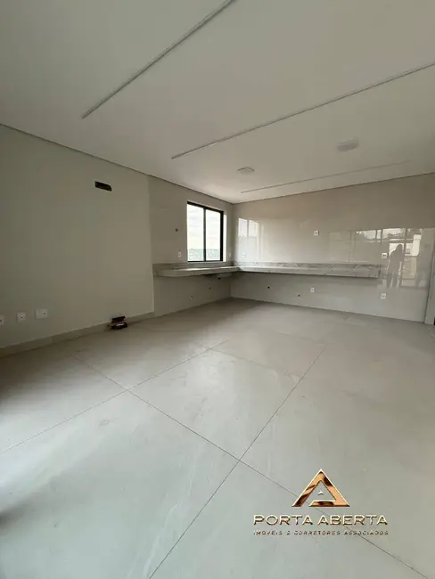 Foto 6 de Apartamento com 4 quartos à venda, 212m2 em Bom Retiro, Ipatinga - MG