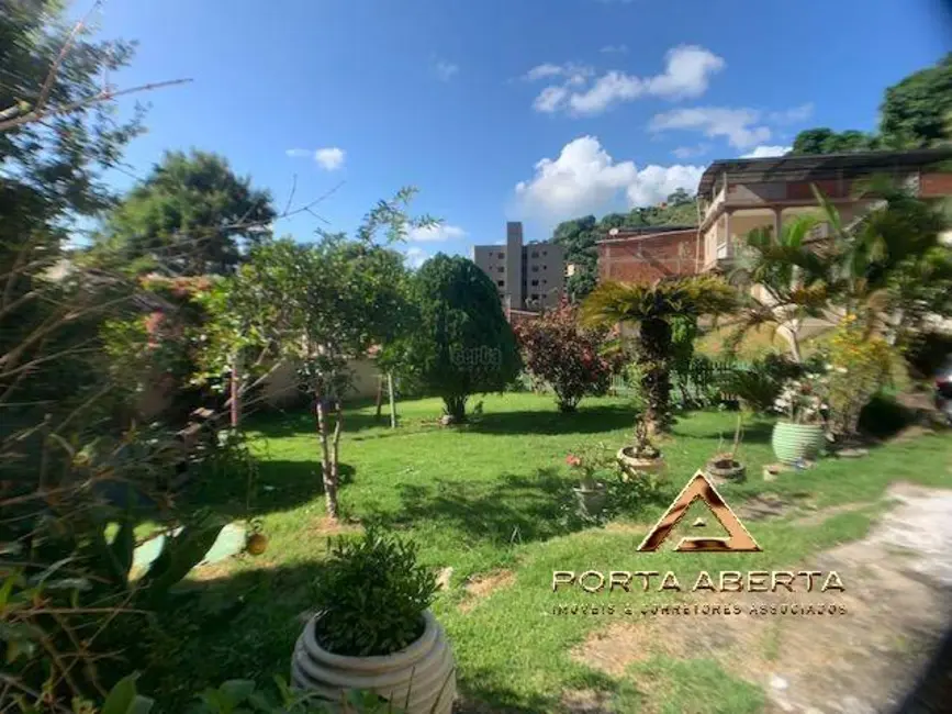 Casa com 4 quartos à venda, 300m2 em Jardim Panorama, Ipatinga - MG - imagem 4 Foto 4 de Casa com 4 quartos à venda, 300m2 em Jardim Panorama, Ipatinga - MG