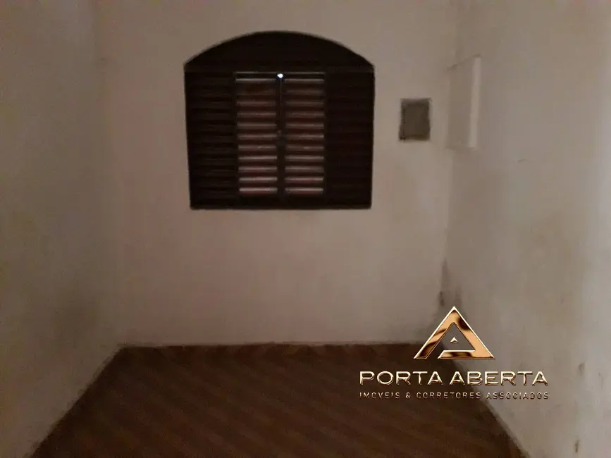 Casa com 4 quartos à venda, 120m2 em Cachoeira do Vale, Timoteo - MG - imagem 8 Foto 8 de Casa com 4 quartos à venda, 120m2 em Cachoeira do Vale, Timoteo - MG