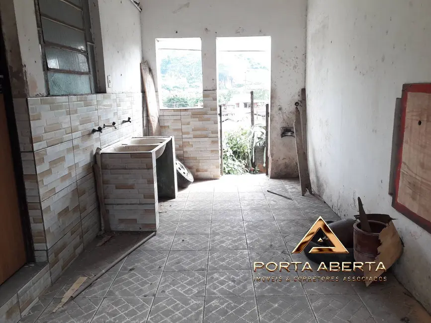 Casa com 4 quartos à venda, 120m2 em Cachoeira do Vale, Timoteo - MG - imagem 3 Foto 3 de Casa com 4 quartos à venda, 120m2 em Cachoeira do Vale, Timoteo - MG