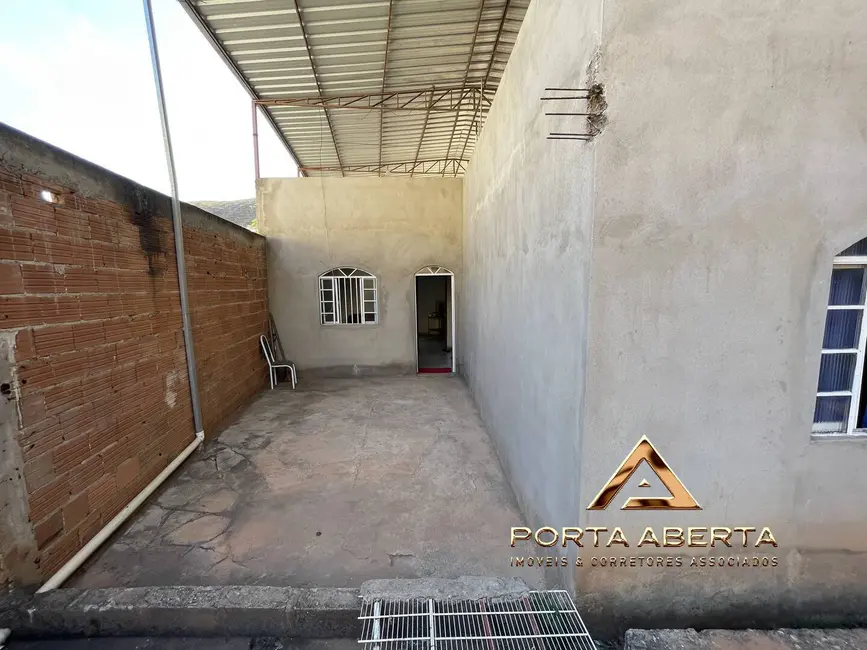 Foto 2 de Casa com 2 quartos à venda, 96m2 em Residencial Pomar, Coronel Fabriciano - MG