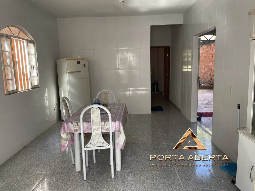 Casa com 2 quartos à venda, 96m2 em Residencial Pomar, Coronel Fabriciano - MG - imagem 4 Foto 4 de Casa com 2 quartos à venda, 96m2 em Residencial Pomar, Coronel Fabriciano - MG