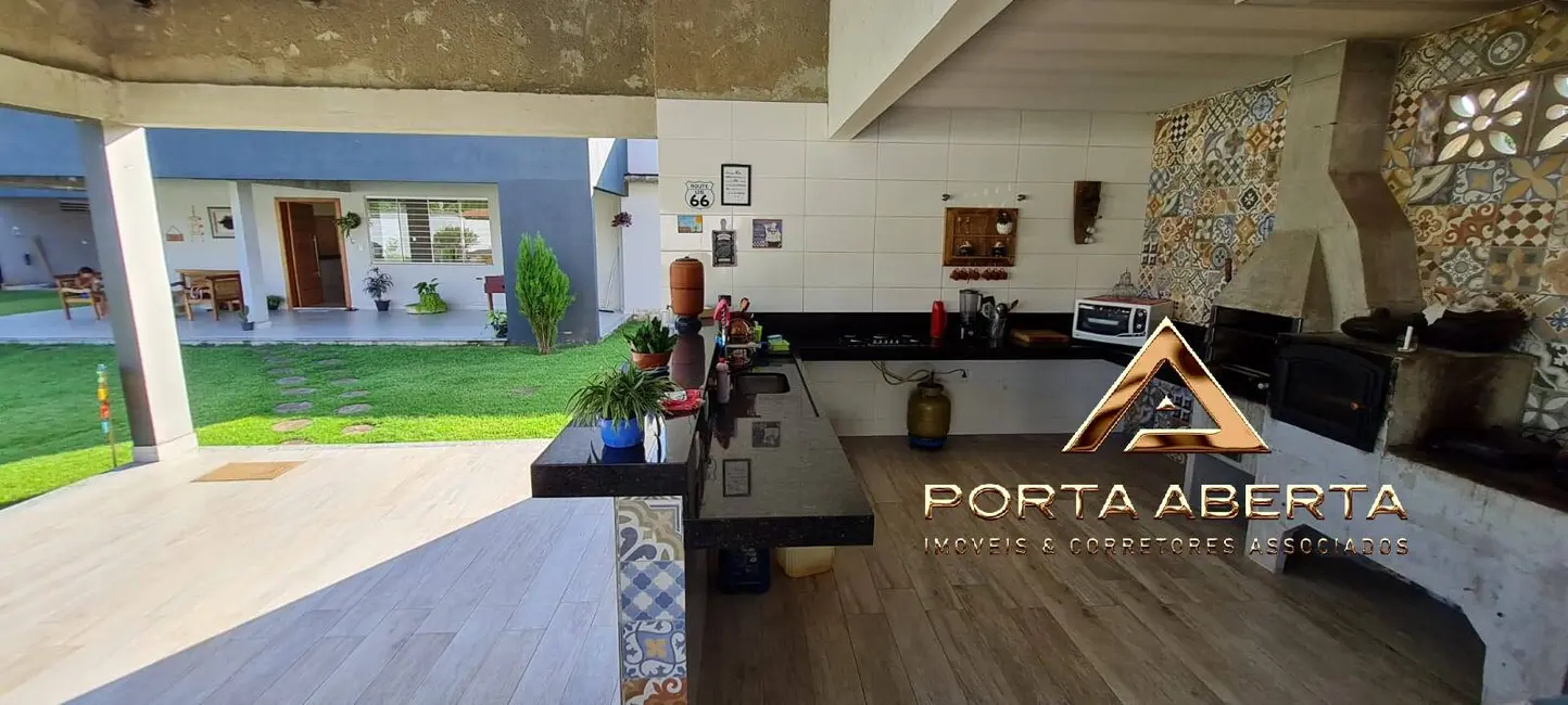 Casa com 4 quartos à venda, 450m2 em Caratinga - MG - imagem 6 Foto 6 de Casa com 4 quartos à venda, 450m2 em Caratinga - MG