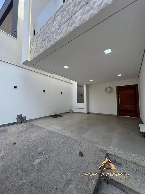 Casa com 3 quartos à venda, 155m2 em Bela Vista, Ipatinga - MG - imagem 3 Foto 3 de Casa com 3 quartos à venda, 155m2 em Bela Vista, Ipatinga - MG