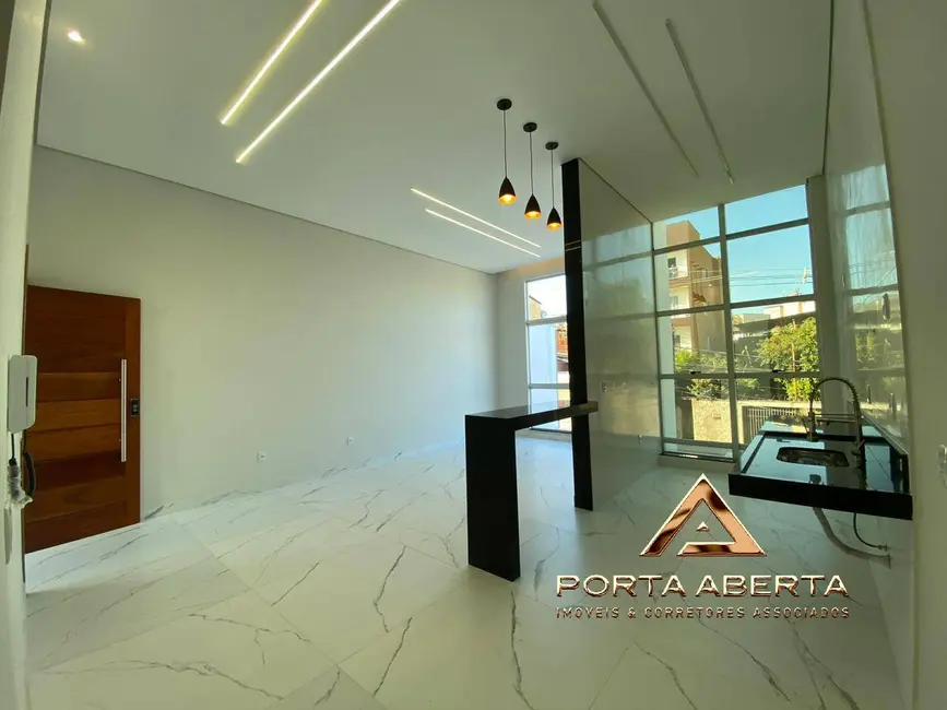 Casa com 3 quartos à venda, 210m2 em Jardim Panorama, Ipatinga - MG - imagem 4 Foto 4 de Casa com 3 quartos à venda, 210m2 em Jardim Panorama, Ipatinga - MG