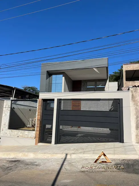 Foto 1 de Casa com 3 quartos à venda, 273m2 em Ideal, Ipatinga - MG