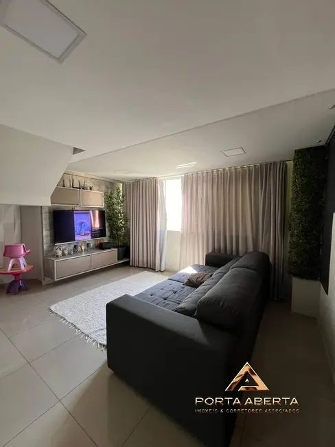 Foto 2 de Apartamento com 3 quartos à venda, 190m2 em Veneza, Ipatinga - MG