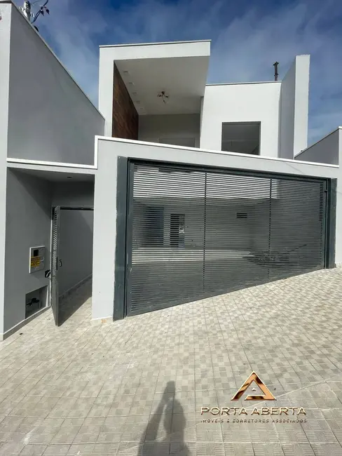 Foto 1 de Casa com 3 quartos à venda, 200m2 em Caravelas, Ipatinga - MG