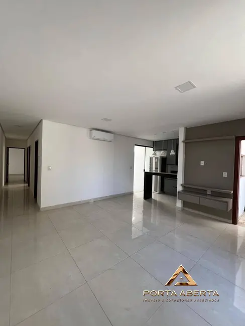 Foto 5 de Casa com 3 quartos à venda, 90m2 em Caratinga - MG
