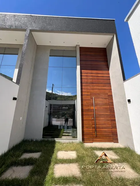 Foto 1 de Casa com 3 quartos à venda, 140m2 em Ipatinga - MG