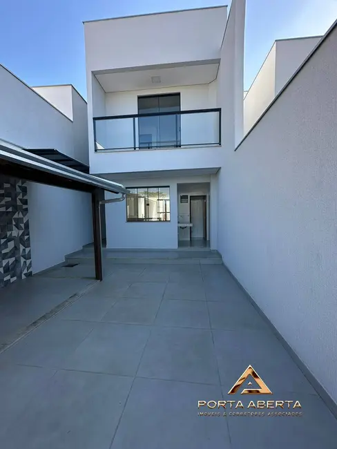 Foto 2 de Casa com 3 quartos à venda, 140m2 em Giovanini, Coronel Fabriciano - MG