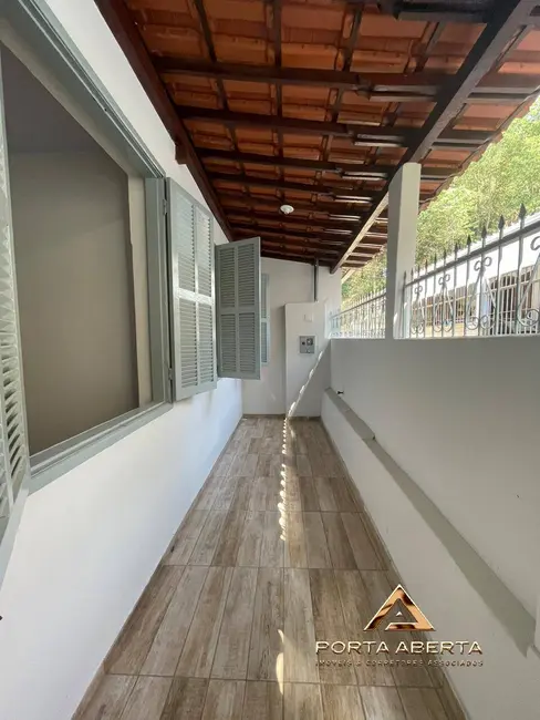 Foto 2 de Casa com 2 quartos à venda, 110m2 em Horto, Ipatinga - MG