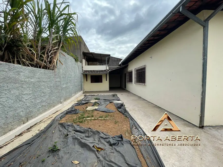 Casa com 4 quartos à venda, 400m2 em Giovanini, Coronel Fabriciano - MG - imagem 3 Foto 3 de Casa com 4 quartos à venda, 400m2 em Giovanini, Coronel Fabriciano - MG