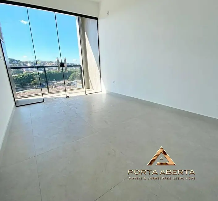 Casa com 3 quartos à venda, 160m2 em Iguaçu, Ipatinga - MG - imagem 5 Foto 5 de Casa com 3 quartos à venda, 160m2 em Iguaçu, Ipatinga - MG