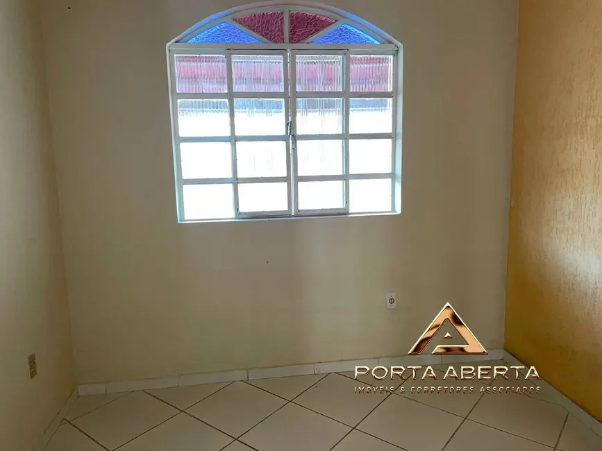 Foto 3 de Casa com 4 quartos à venda, 160m2 em Santa Cruz, Coronel Fabriciano - MG