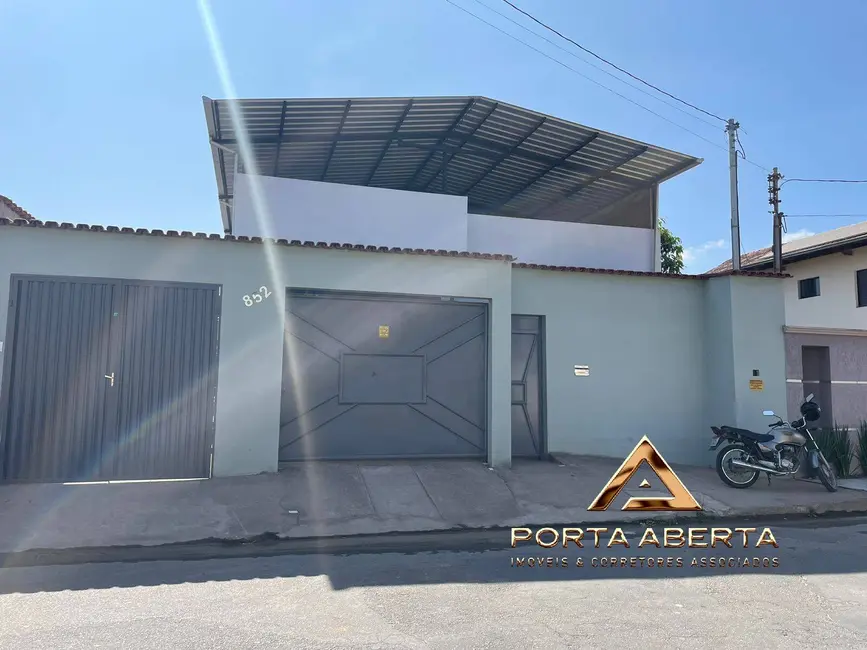 Foto 1 de Casa com 3 quartos à venda, 135m2 em Giovanini, Coronel Fabriciano - MG