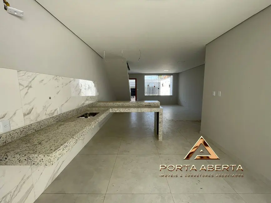 Casa com 3 quartos à venda, 150m2 em Santana Do Paraiso - MG - imagem 3 Foto 3 de Casa com 3 quartos à venda, 150m2 em Santana Do Paraiso - MG