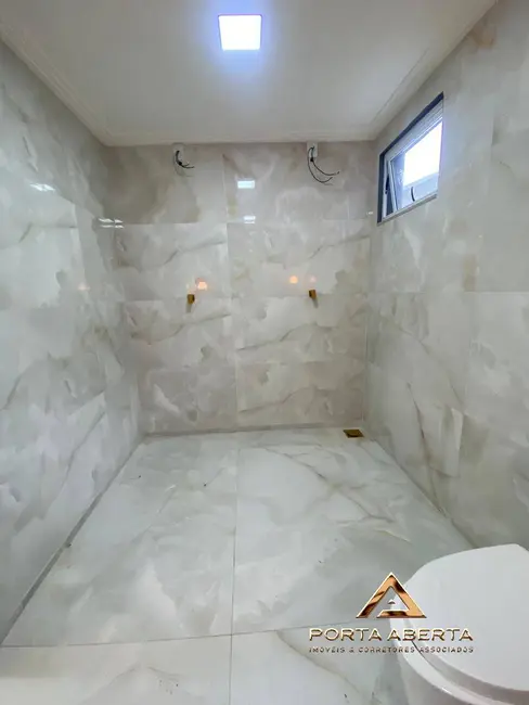 Casa com 3 quartos à venda, 300m2 em Bom Retiro, Ipatinga - MG - imagem 6 Foto 6 de Casa com 3 quartos à venda, 300m2 em Bom Retiro, Ipatinga - MG