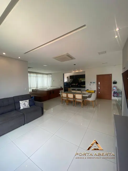 Cobertura com 4 quartos à venda, 220m2 em Iguaçu, Ipatinga - MG - imagem 3 Foto 3 de Cobertura com 4 quartos à venda, 220m2 em Iguaçu, Ipatinga - MG