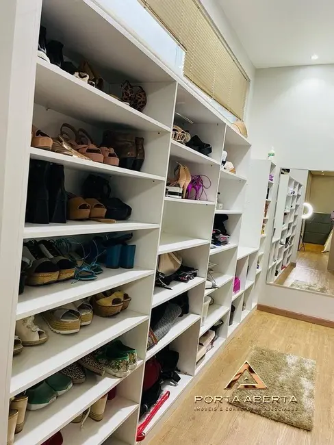 Casa com 4 quartos à venda, 200m2 em Bethânia, Ipatinga - MG - imagem 8 Foto 8 de Casa com 4 quartos à venda, 200m2 em Bethânia, Ipatinga - MG