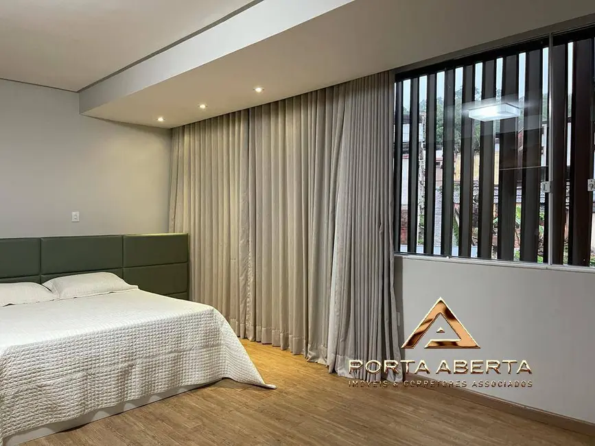 Casa com 4 quartos à venda, 200m2 em Bethânia, Ipatinga - MG - imagem 9 Foto 9 de Casa com 4 quartos à venda, 200m2 em Bethânia, Ipatinga - MG