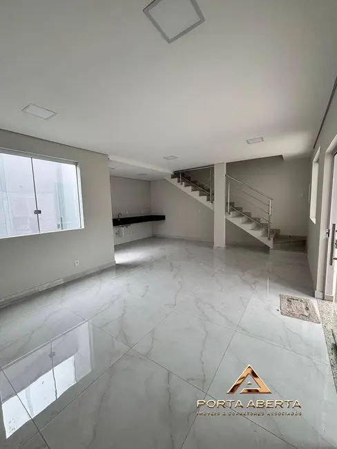 Casa com 3 quartos à venda, 120m2 em Recanto, Ipatinga - MG - imagem 4 Foto 4 de Casa com 3 quartos à venda, 120m2 em Recanto, Ipatinga - MG