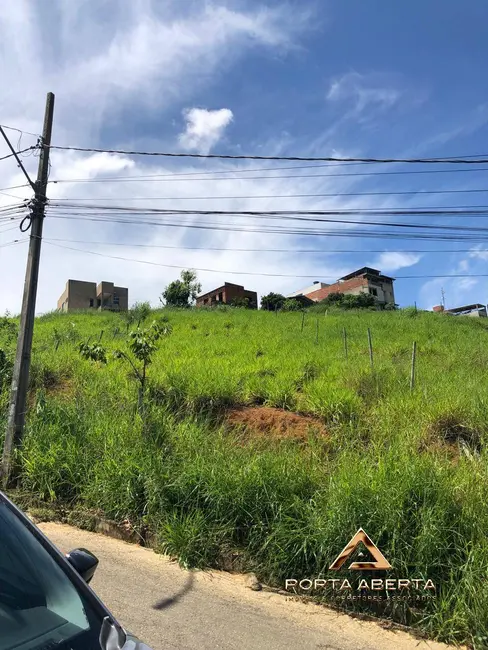 Terreno / Lote à venda, 696m2 em Santana Do Paraiso - MG - imagem 4 Foto 4 de Terreno / Lote à venda, 696m2 em Santana Do Paraiso - MG