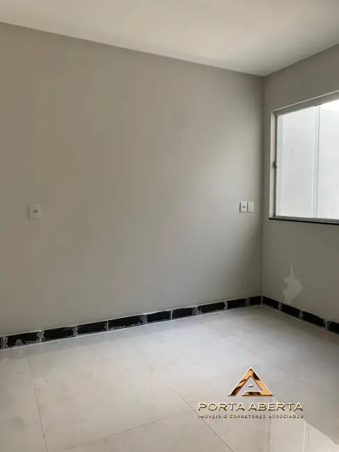 Casa com 3 quartos à venda, 130m2 em Santana Do Paraiso - MG - imagem 8 Foto 8 de Casa com 3 quartos à venda, 130m2 em Santana Do Paraiso - MG